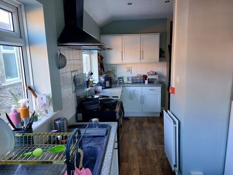 Mixed retail and residential investment property for sale in York North Yorkshire Photo 9