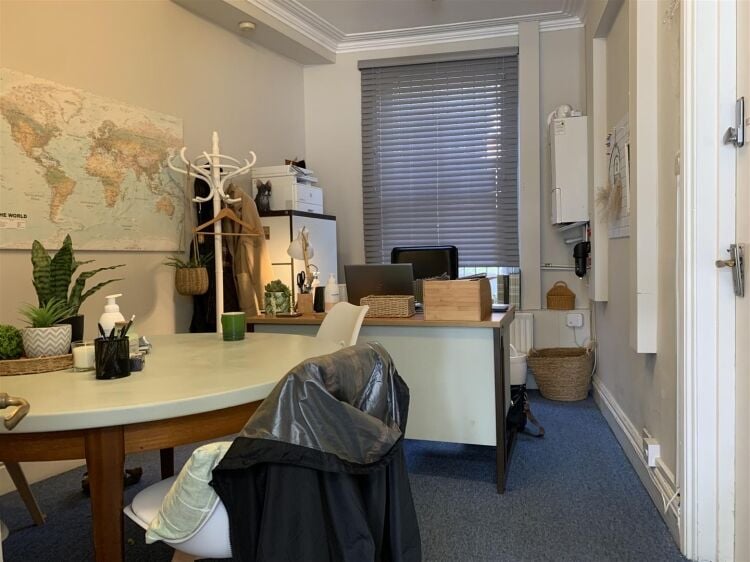 Ground Floor Retail Unit Office for Sale in Hotwells, Bristol with 600 sq ft of Adaptable Space Photo 9