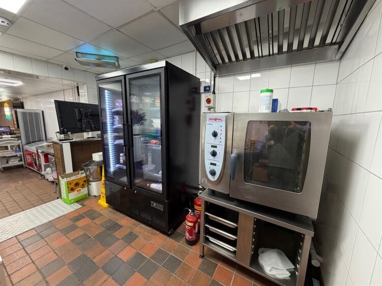 An immaculately presented and recently renovated takeaway of approx. 725 ft² fully fitted and equipped to a high standard. the property benefits Photo 9