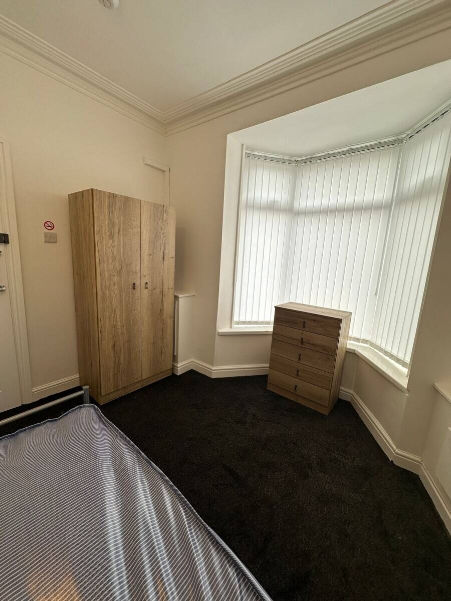 4-Bed HMO Property for Sale in Bishop Auckland County Durham with Long-Term Council Lease Photo 9