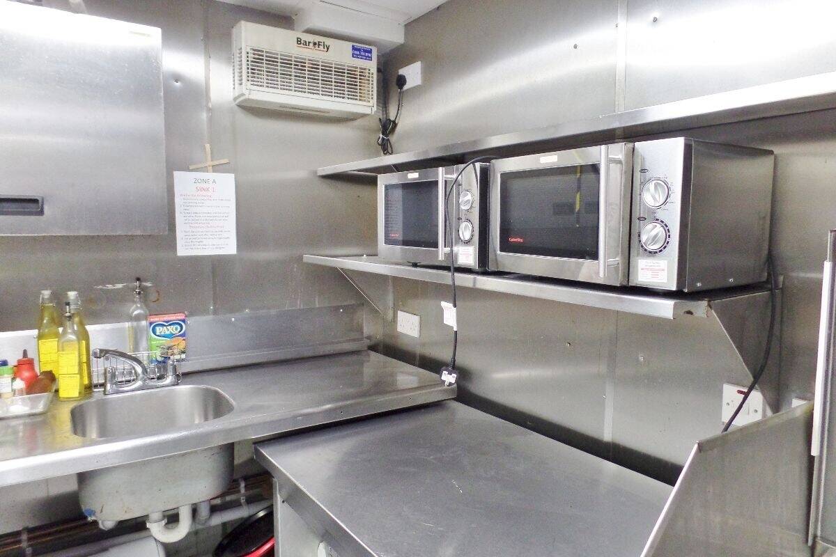 Mixed Use Freehold Investment Property for Sale in Cardiff Town Photo 9