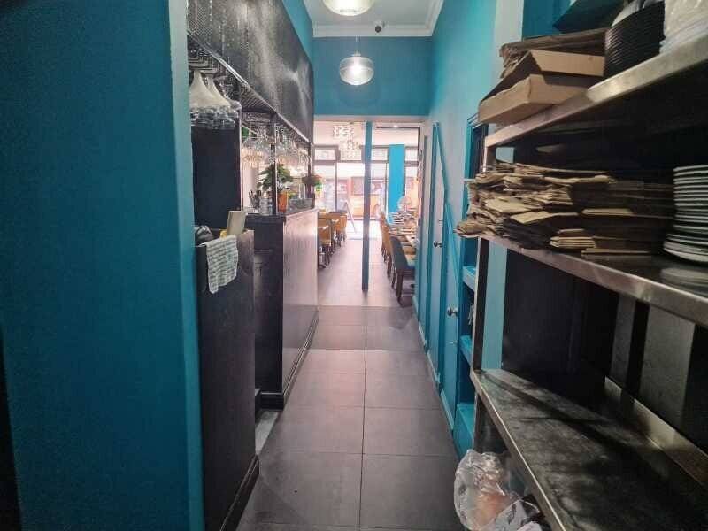 Restaurant for sale on Uxbridge Road in Shepherds Bush London with long-term lease available Photo 9