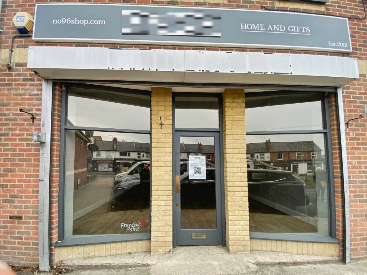 Prominent Retail / Commercial Premises To Let Adjacent to Busy Post Office – Strong Passing Footfall Photo 9