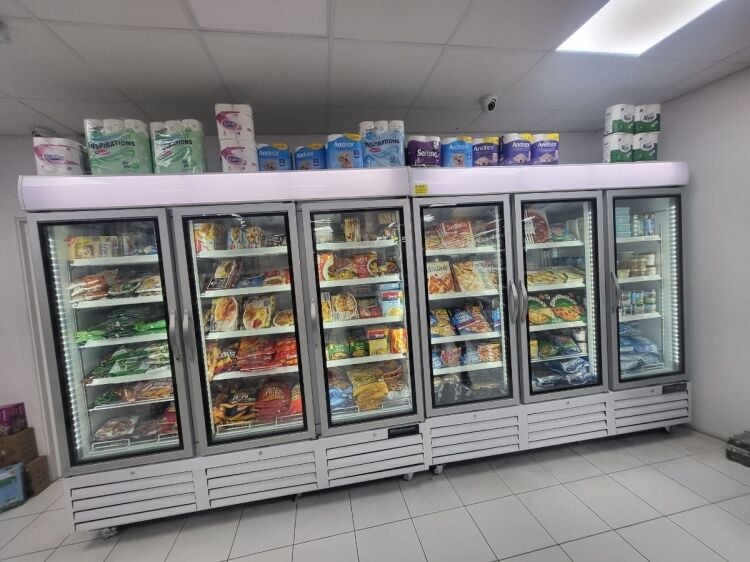 PRIME NORTH LONDON CONVENIENCE STORE FULLY REFURBISHED | HIGH TURNOVER | EXCELLENT GROWTH POTENTIAL /REF: CS0791 Photo 9