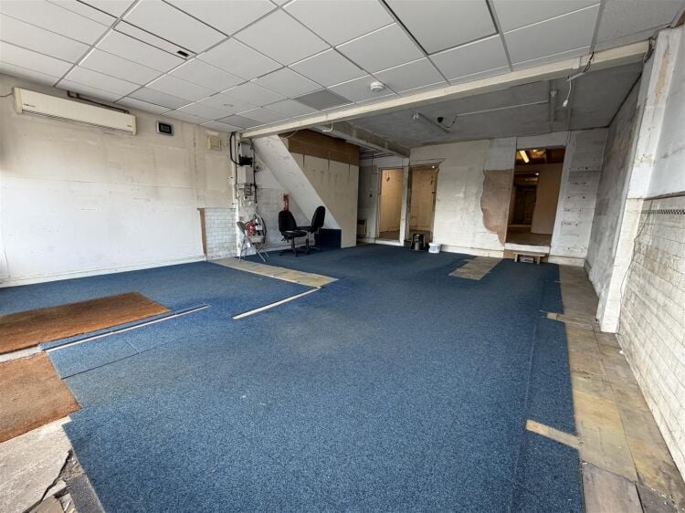 An end of terrace extended shop with first floor offices, measuring approximately 1,780 ft². the shop is situated in a highly prominent trading p Photo 9