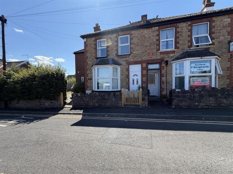 Recently redecorated offices available in Portishead Somerset, offering 537 sq ft of flexible space Photo 9