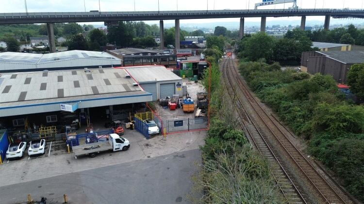 An end of terrace industrial unit measuring approximately 4,030 ft² (374.4 m²) with additional mezzanine storage. the unit benefits from a s Photo 9