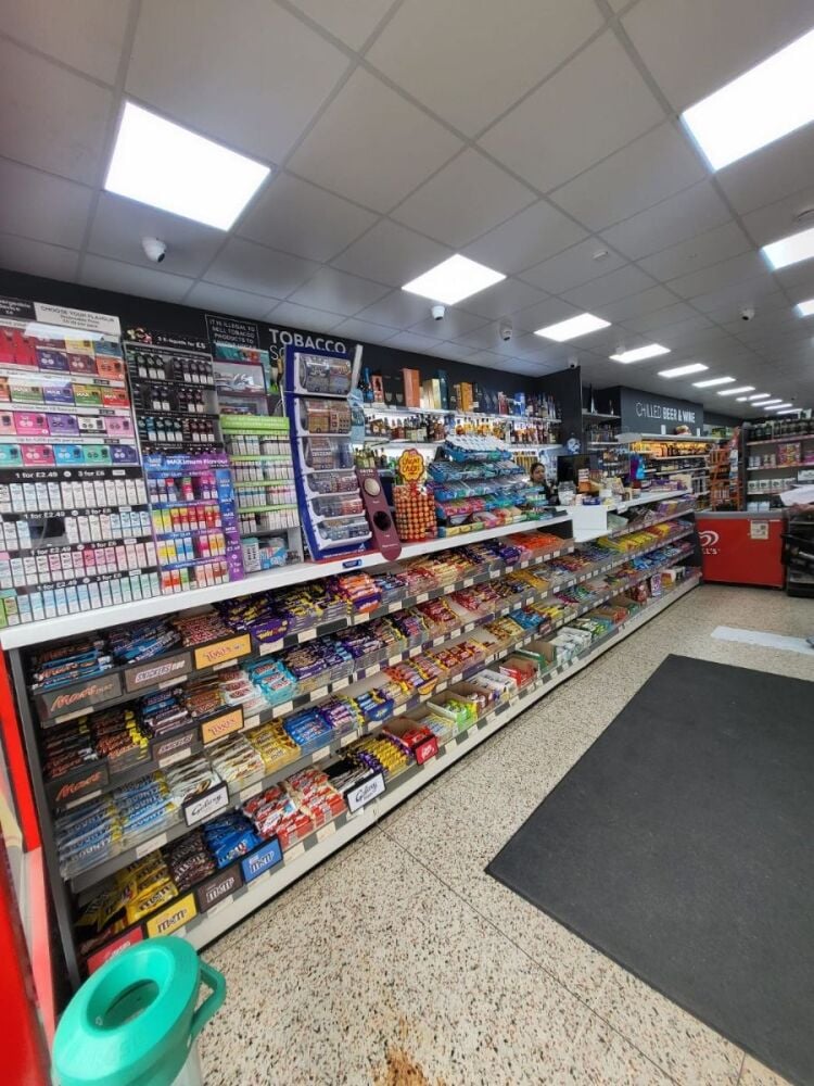 LONG ESTABLISHED CONVENIENCE STORE FOR SALE: OPERATING FOR 43 YEARS IN SOUTHEAST LONDON (REFERENCE CS0800) Photo 9