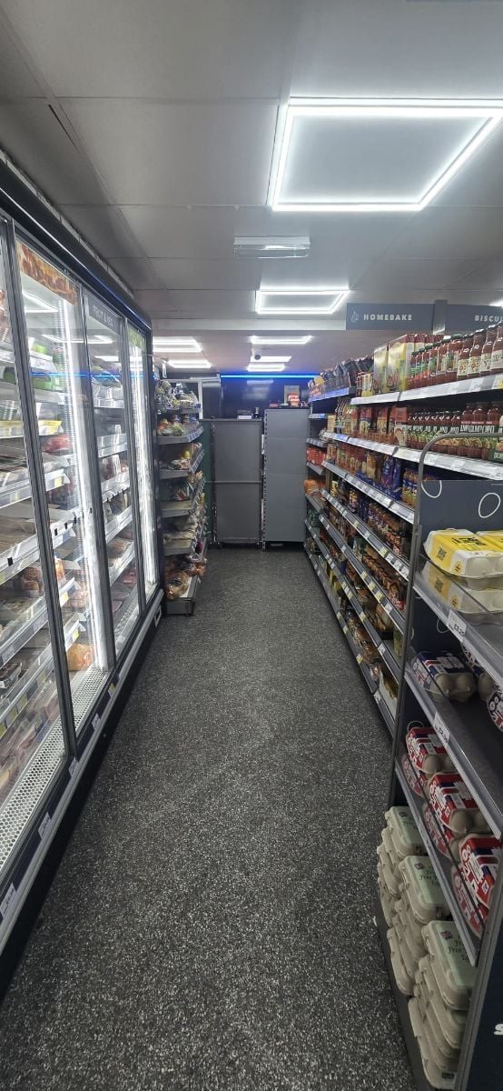WELL-ESTABLISHED HIGH TURNOVER FRANCHISE COVIENIENCE/OFF LICENSE RETAIL SHOP WITH UPPERS BIRMINGHAM| REFERENCE (#CS0802) Photo 9