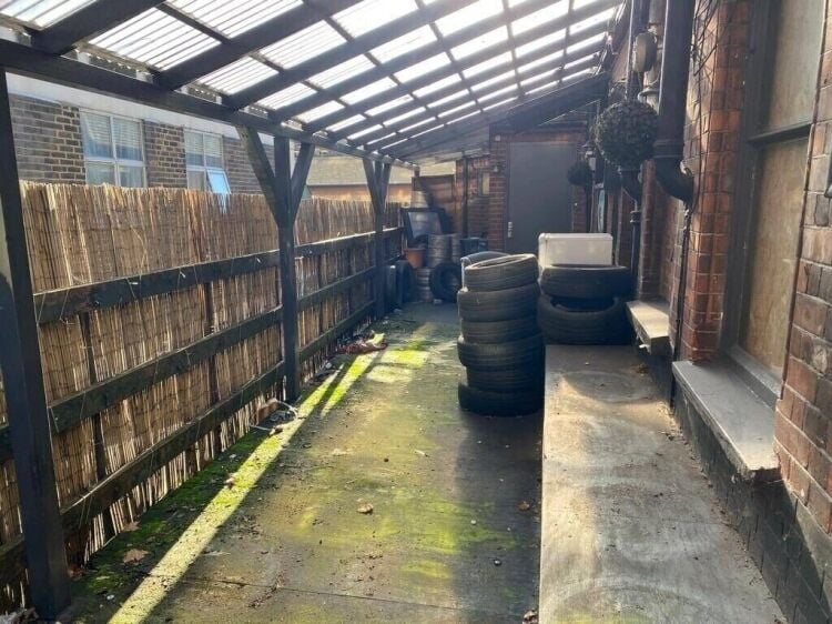 Prime London Location - Detached Pub with Alternate Use Potential, Near Wood Green Station Photo 9