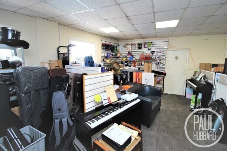 Spacious Two-Storey Commercial Property in Prime Lowestoft Centre Location for Sale Photo 9