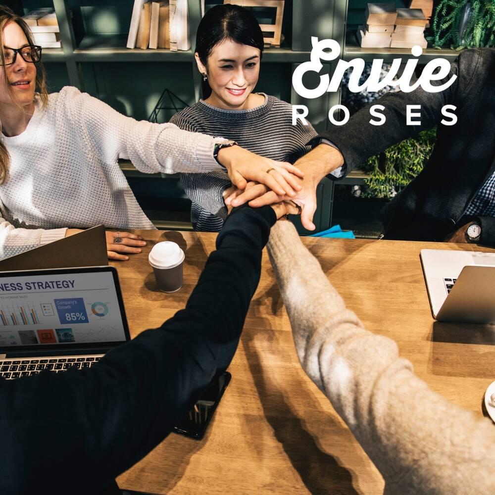 Envie Roses Luxury in a Box Logo