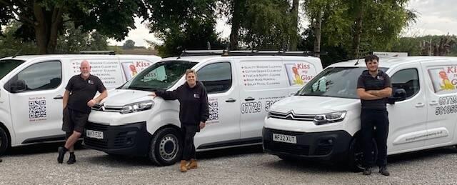 Kiss my Glass Window Cleaning Logo