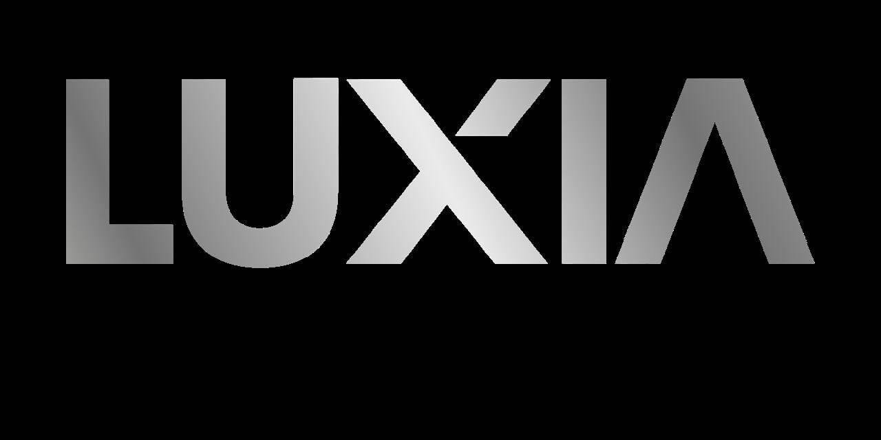 LUXIA Aesthetics Franchise  Logo