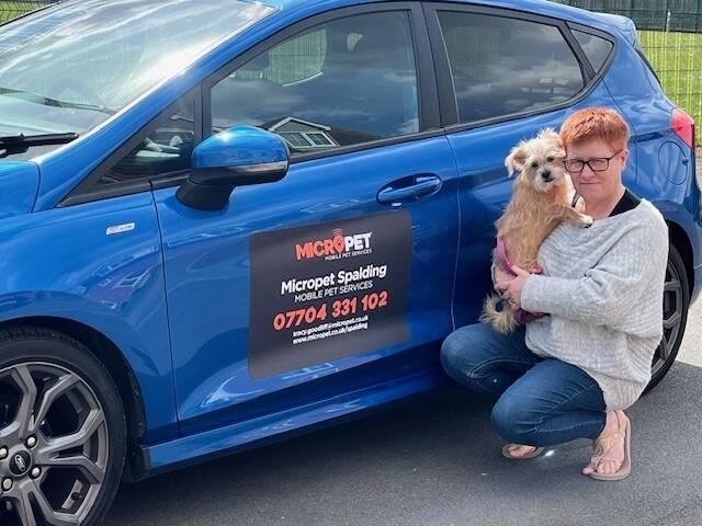 Micropet - Mobile Pet Services Logo