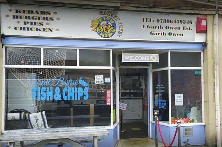 TRADITIONAL FISH BAR & KEBAB TAKEAWAY IN NEWTOWN/POWYS