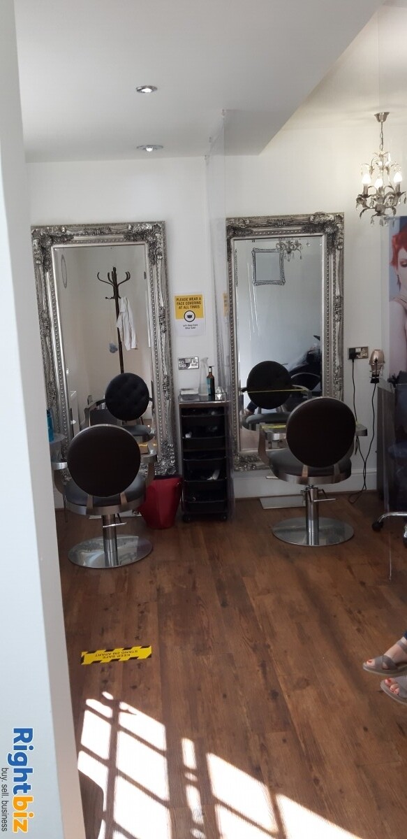 SUCCESSFUL HAIR & BEAUTY SALON IN PROMINENT LOCATION IN AWARD WINNING DERBYSHIRE MARKET TOWN Photo 2