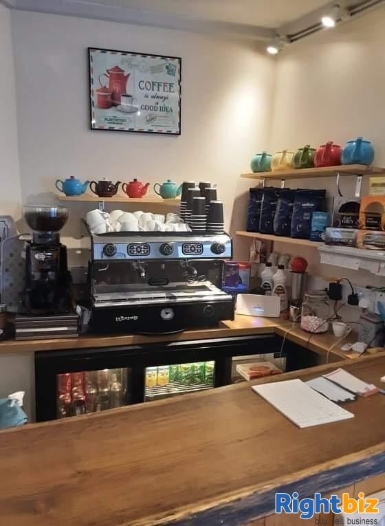 GLOUCESTERSHIRE COTSWOLDS TOWN CENTRE CAFÉ with CLASS A3 USE, Cirencester - leasehold