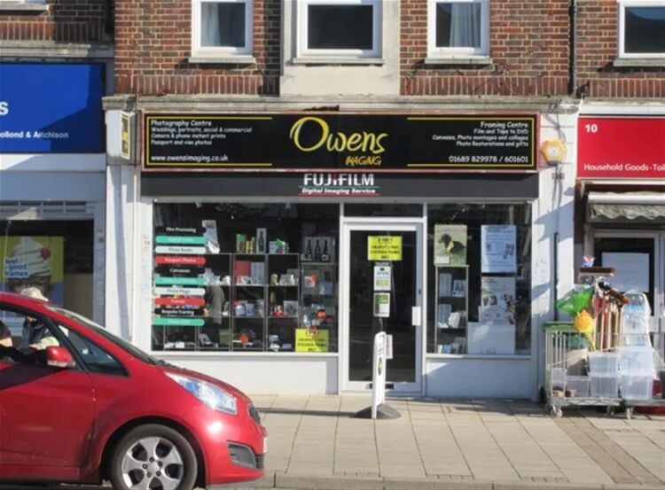 REPUTABLE PHOTOGRAPHIC PRINTING AND FRAMING HIGH STREET RETAILER REPUTABLE PHOTOGRAPHIC PRINTING AND FRAMING HIGH STREET RETAILER