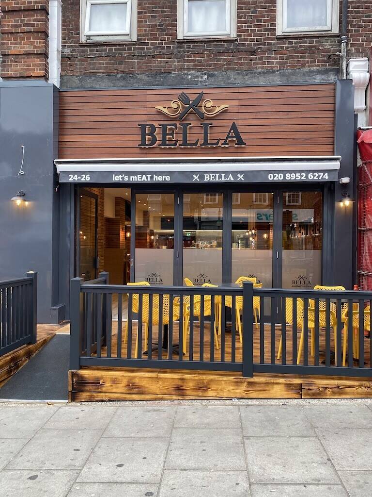 Very good location restaurant for sale in Burnt Oak (Edgware) North London area Photo 1