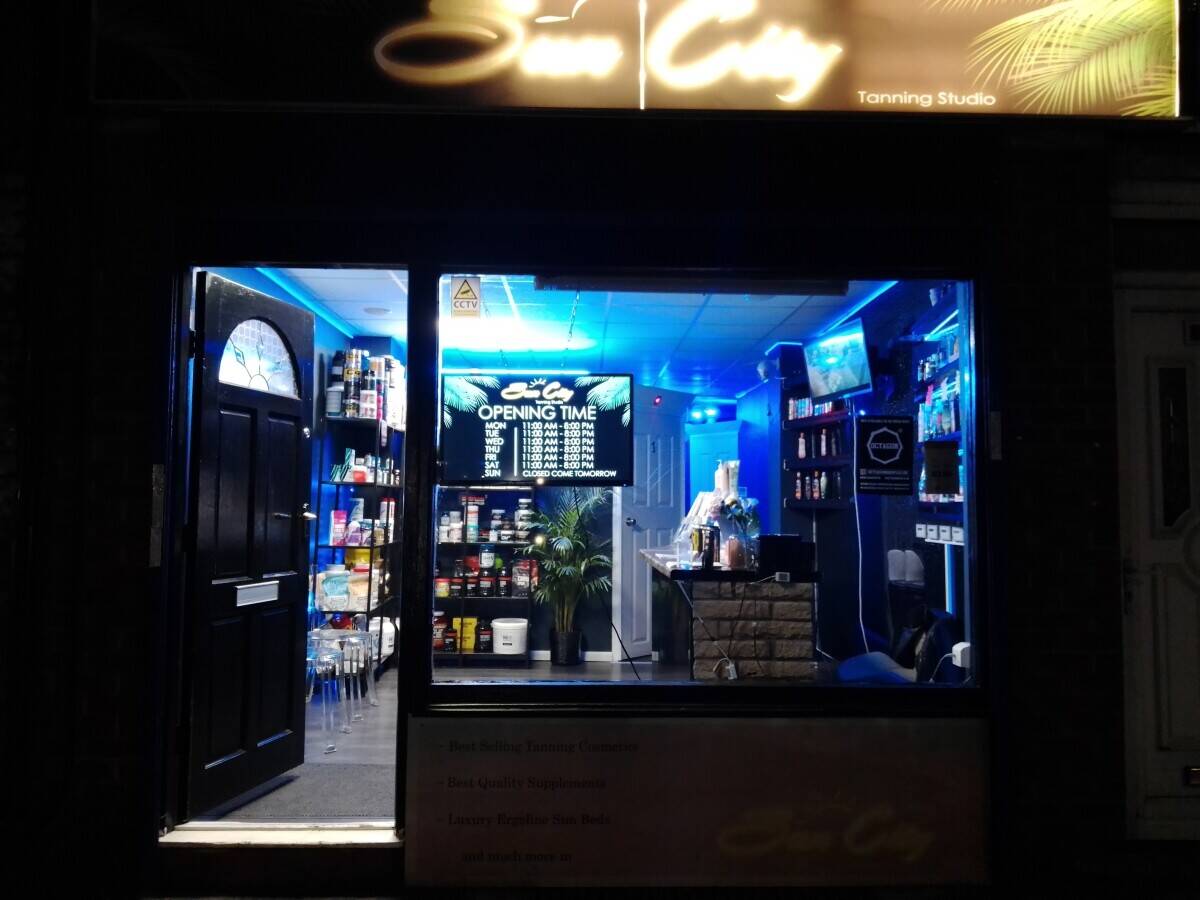 Newly refurbished Tanning Salon and Supplement. Photo 1