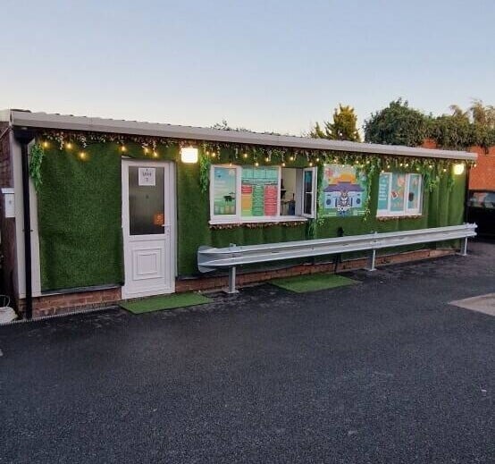 Leasehold takeaway/drive-thru business.