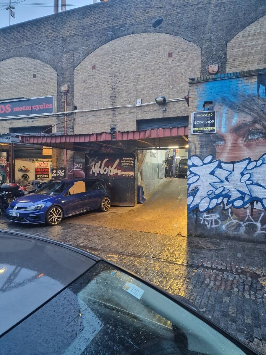 Car repair garage for sale in Bethnal Green