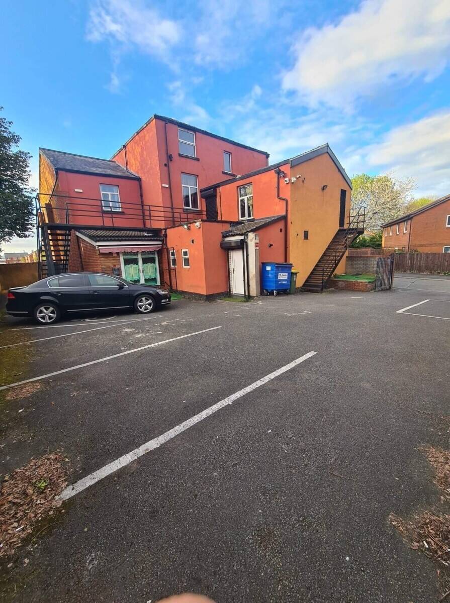 Urgent Sale of family restaurant and takeaway in Preston, Lancashire. Photo 1