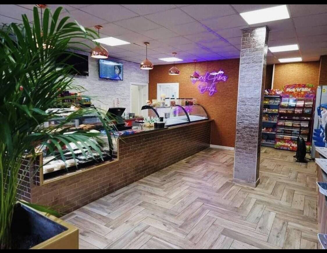 Dessert shop for sale Photo 1