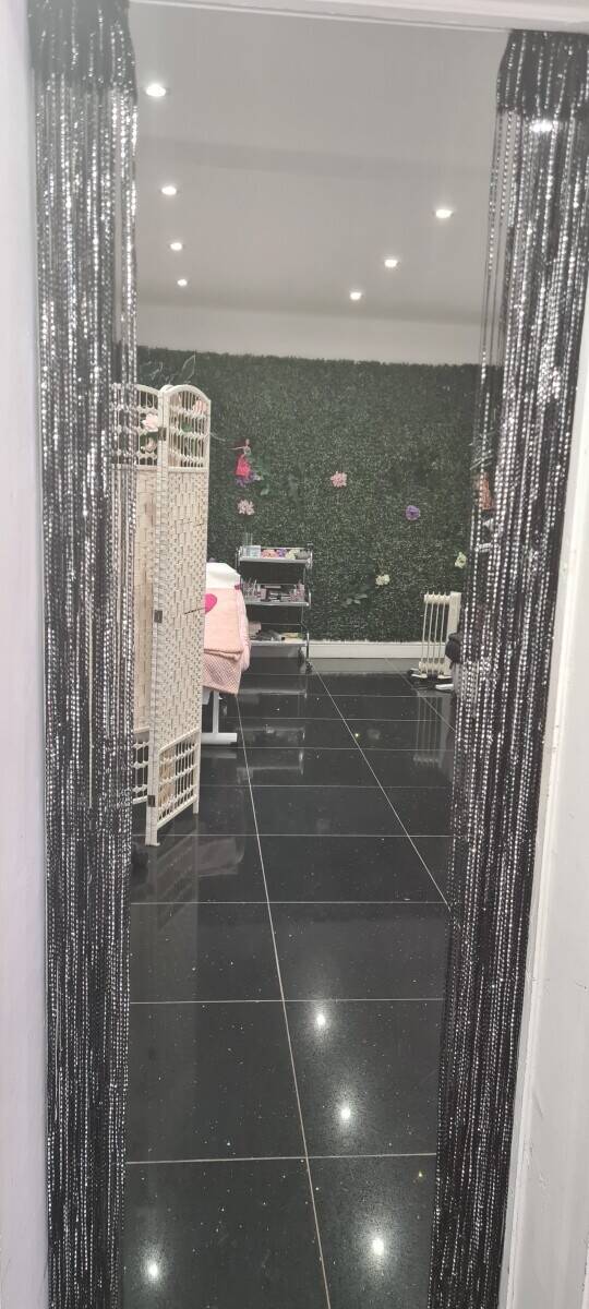 A Beauty & Hair Salon in Ashford (surrey) is delighted to offer to the market a reputed salon