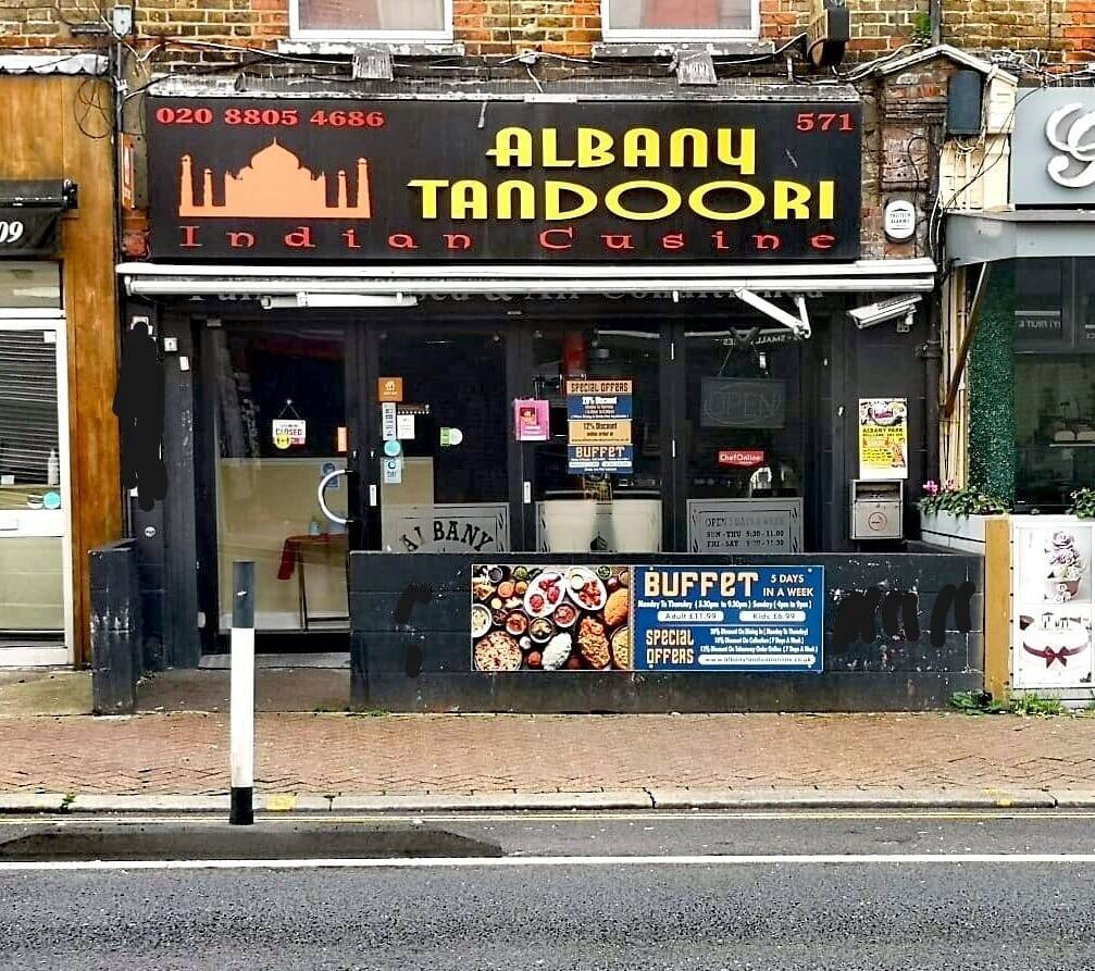 Restaurant & TakeAway for sale in Enfield London (Long Lease)
