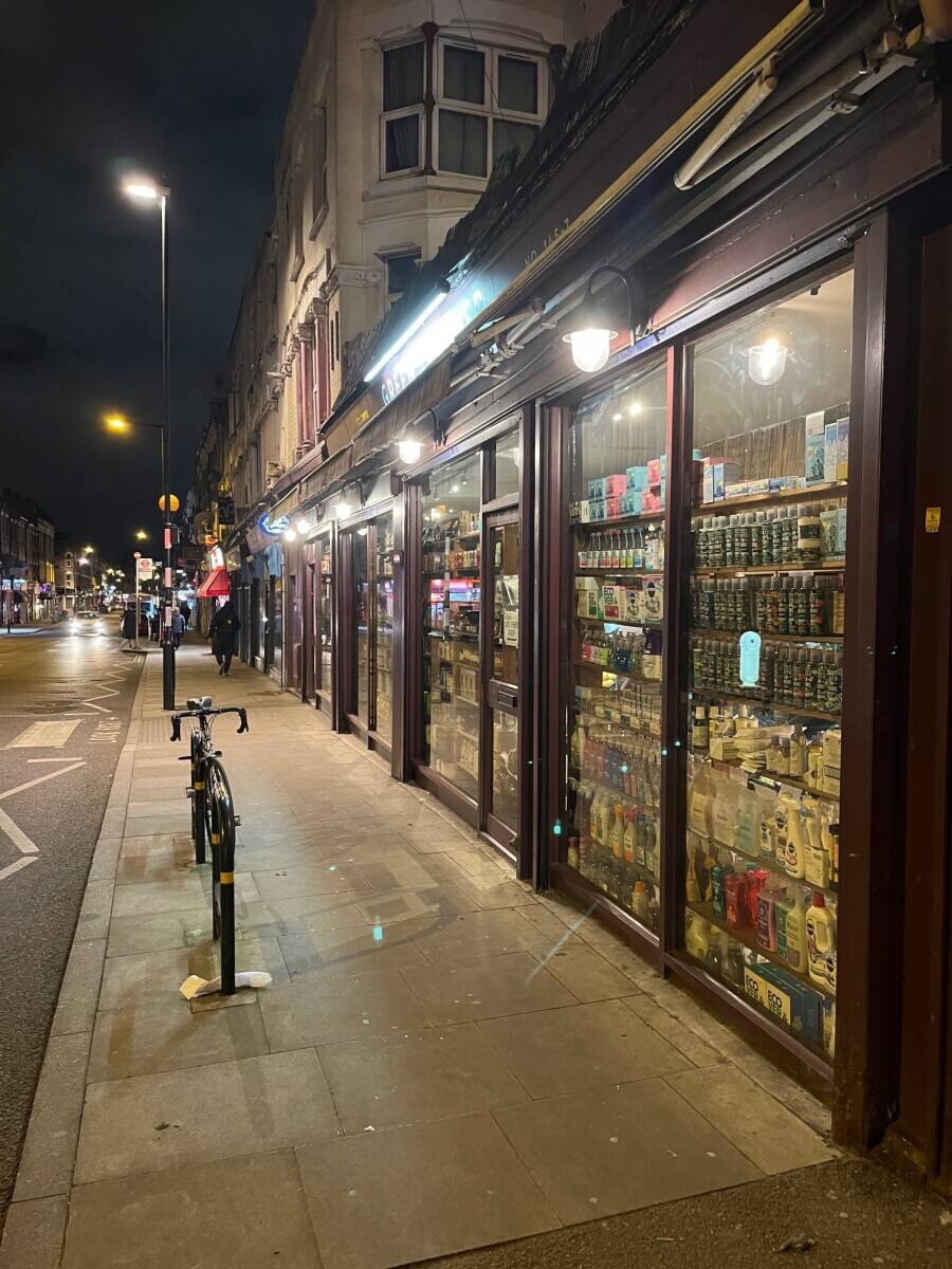 Organic Shop for SALE in Newington Green Photo 1