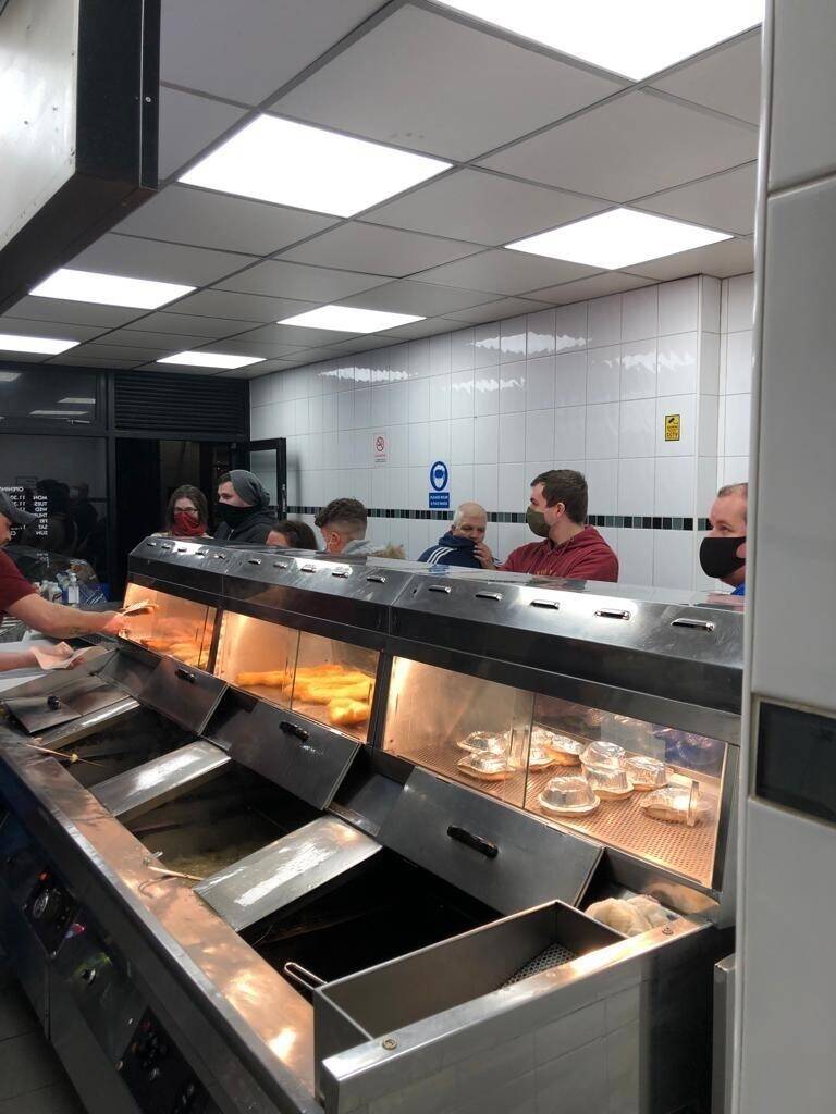 Fish and chips shop for sale with 1 bed flat incl.