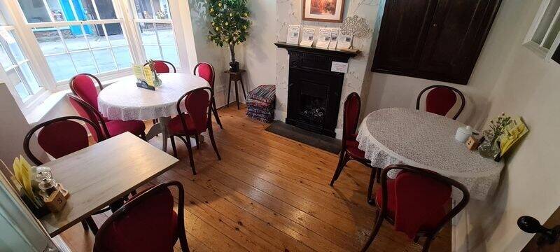 REDUCED ! Olde Worlde Tea Rooms / cafe For Sale in popular town near York Photo 1
