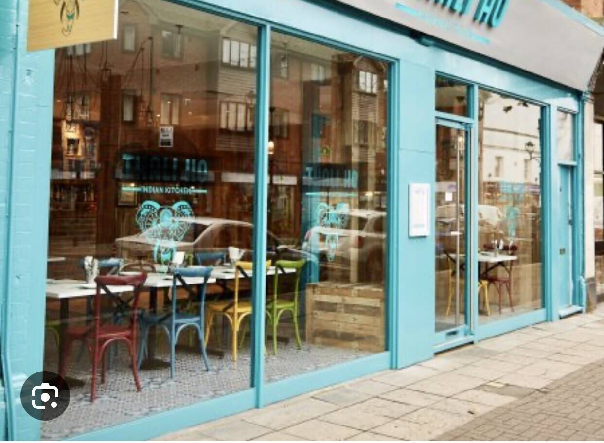 Profitable 100 seater restaurant with bar area in affluent town centre with acommodation Photo 1