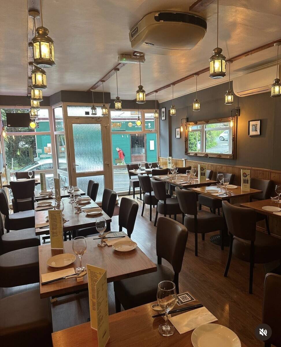 Established Pan Asian Restaurant for sale in caterham Photo 1
