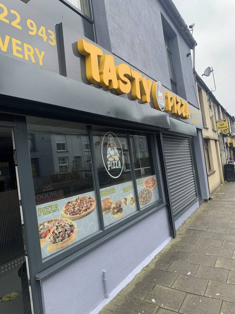 Pizza takeaway for sale in Ystrad Rhondda Photo 1