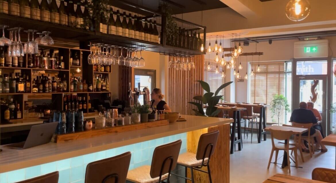Unexpectedly on the Market! Tapas Restaurant for Sale/ Selby Photo 1