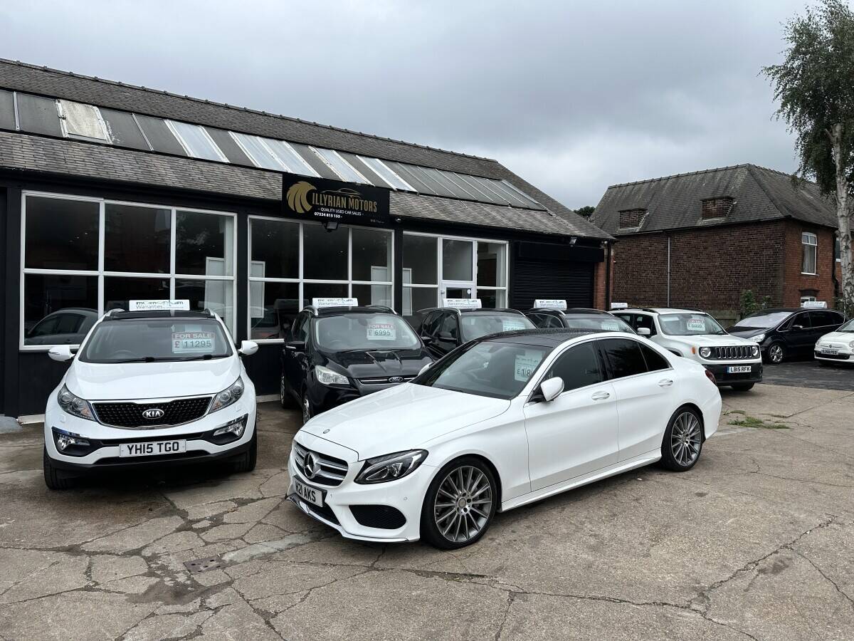 Car Sales w Garage In Nottingham for sale Photo 2