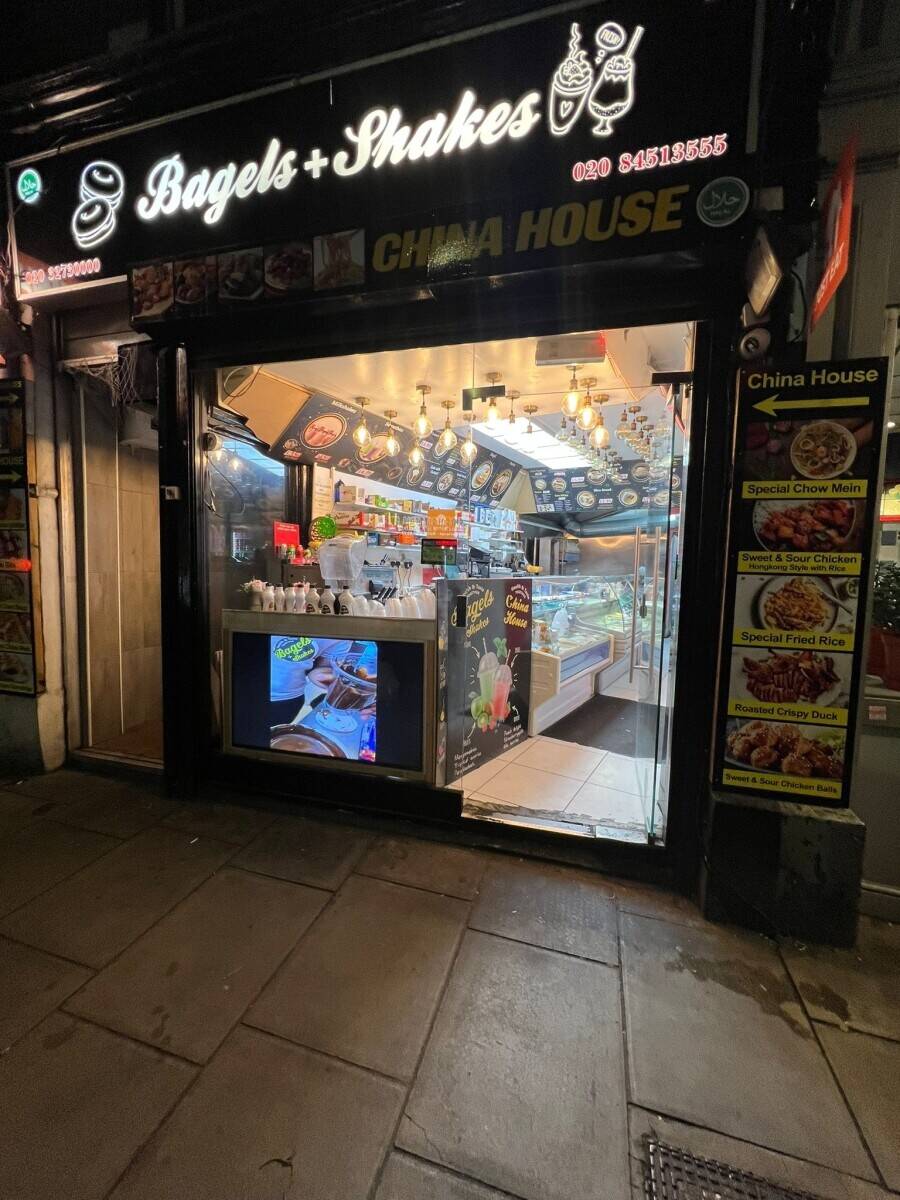 Chinese food and Bagel + shakes takeaway for sale in Willesden