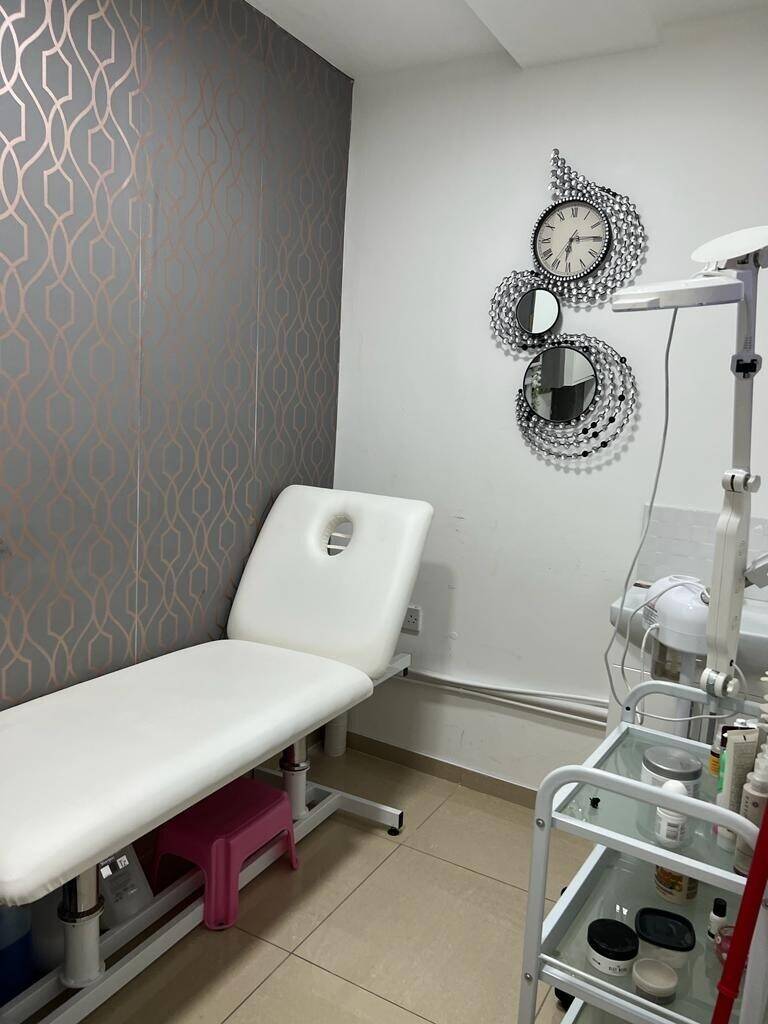 Newly established Hair & Beauty Salon for sale in Leyton London- staff run Photo 2