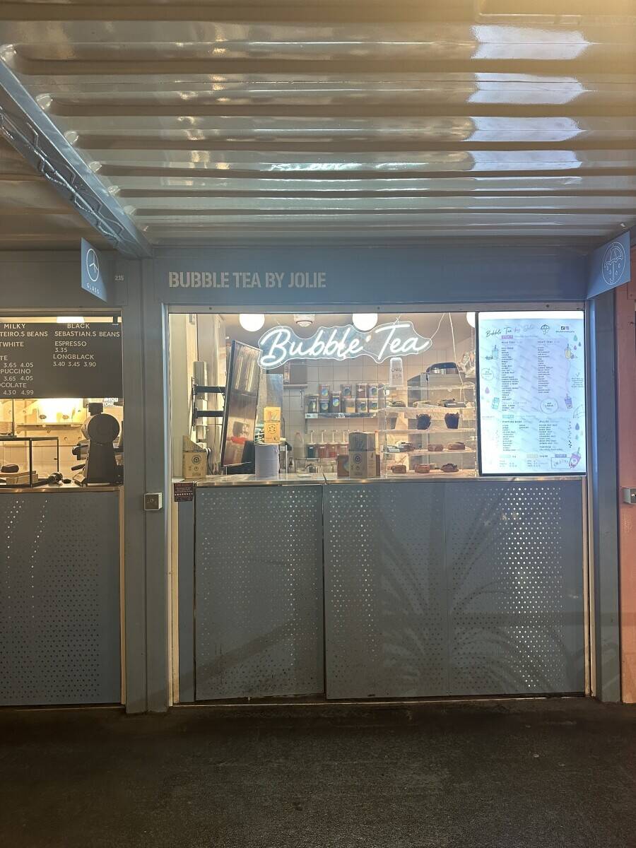 Turnkey Bubble Tea Shop in Thriving Camden