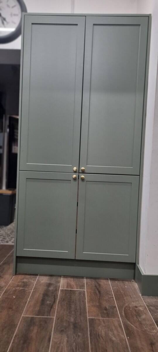 Kitchen showroom for sale in Whitby, Ellesmere port, Cheshire