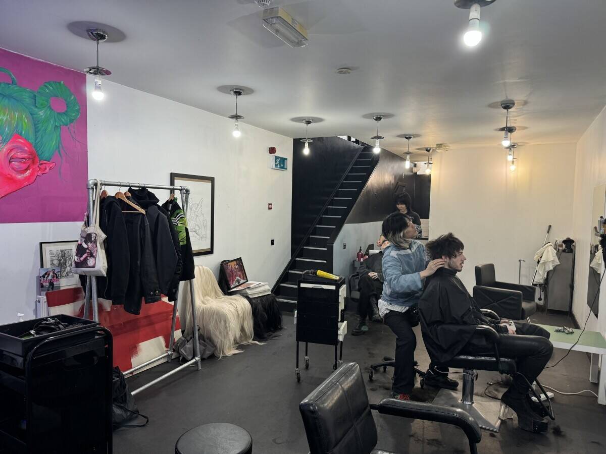 Hair Salon for Sale in Bethnal Green