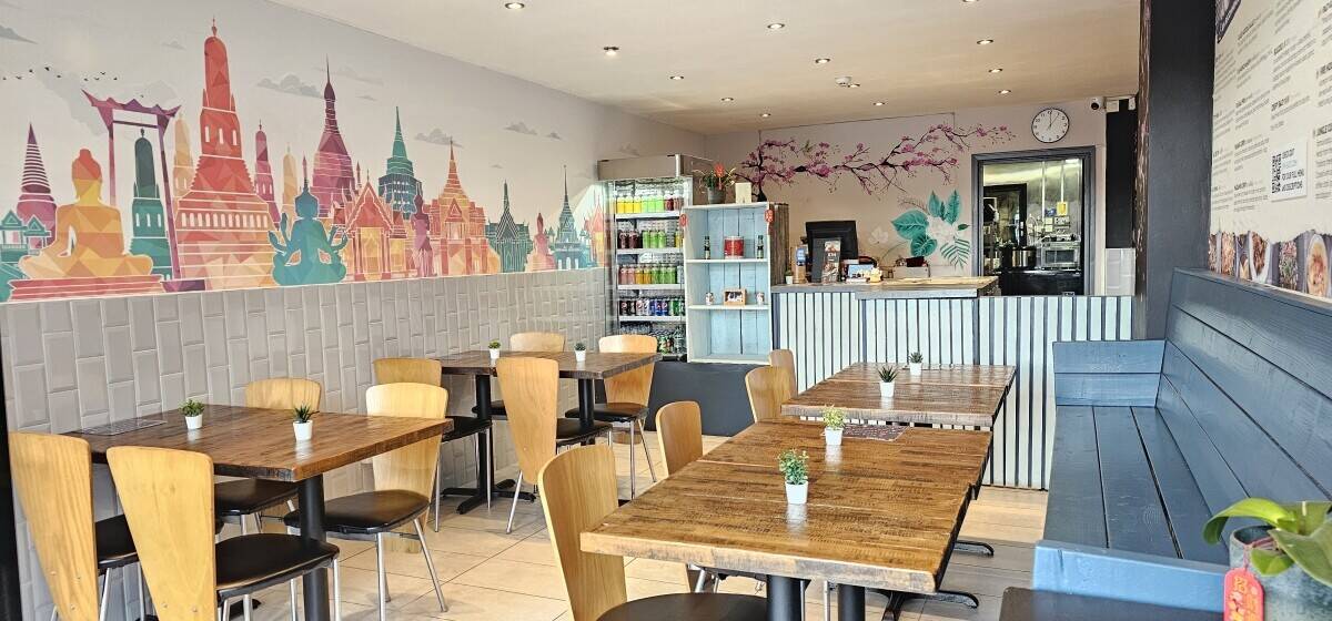 Thai Restaurant/Cafe and Takeaway for sale in Birmingham, PRIME LOCATION