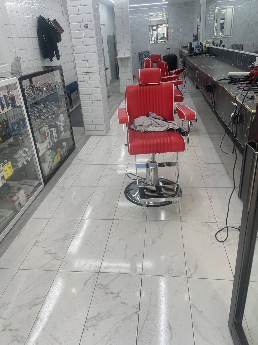 Barber salon for sale