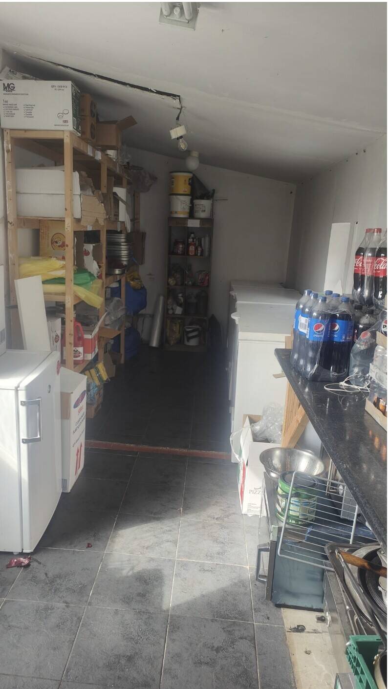 Profitable grilled peri peri chicken and pizza takeaway near Peterborough city centre 