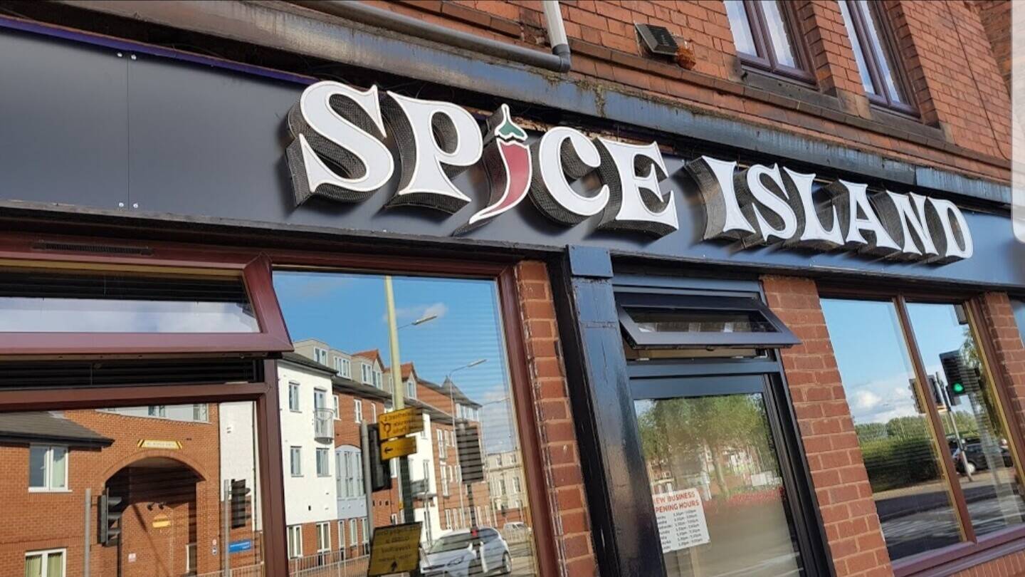 Indian restaurant and takeaway lease for sale in Stafford, Staffordshire Photo 2