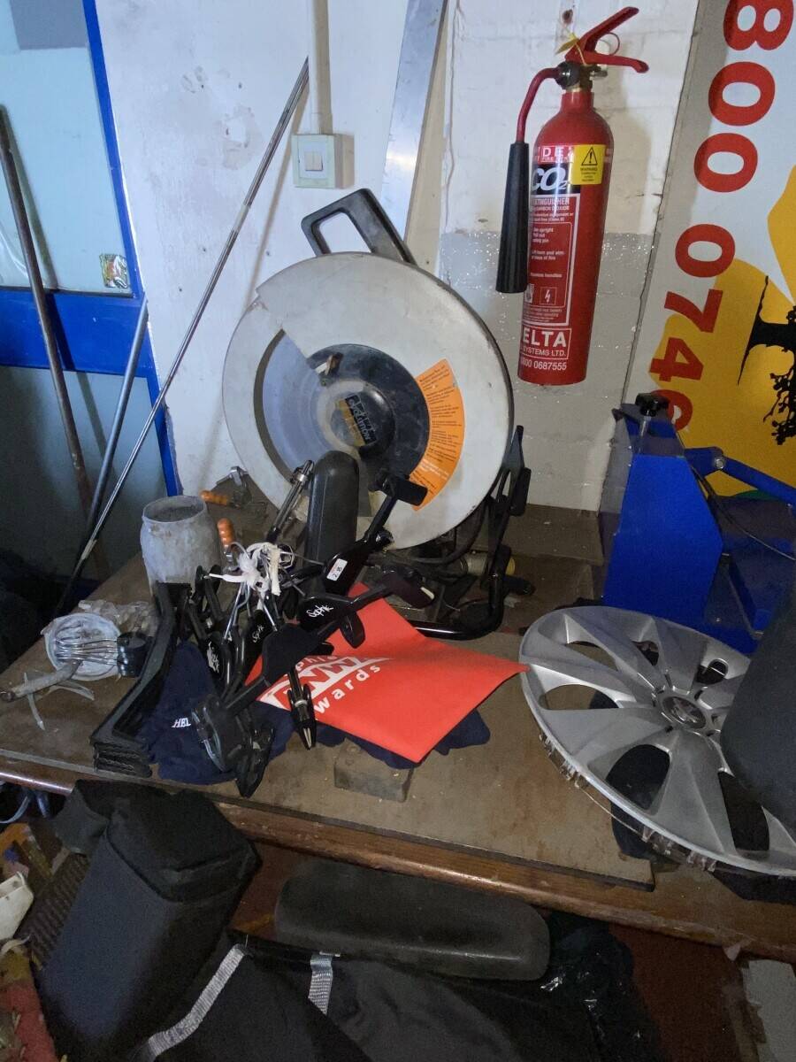Clothing wholesaler for sale with stock/machinery included