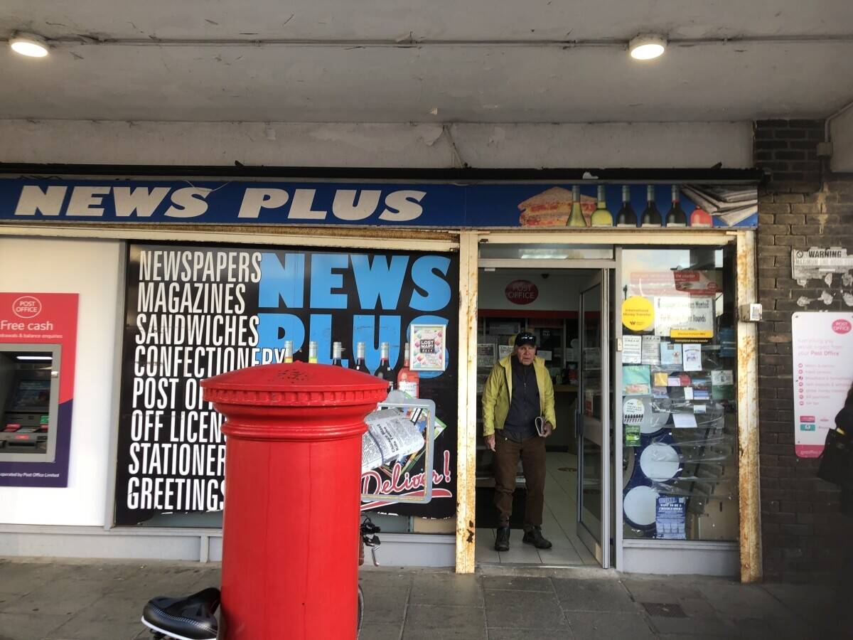 Mains Postoffice and convenience store Photo 1
